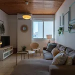 Apartment Laurel 2-bedroom In *