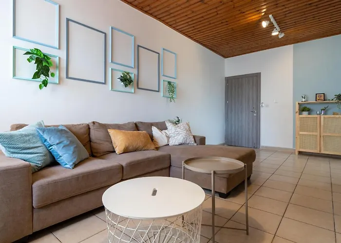 Laurel 2-bedroom In アパート *